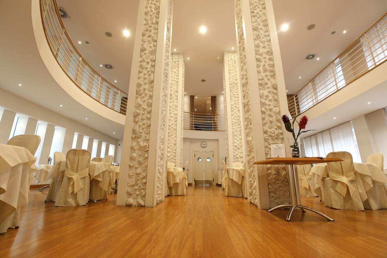 Hotel Luxor Rimini Dış mekan fotoğraf